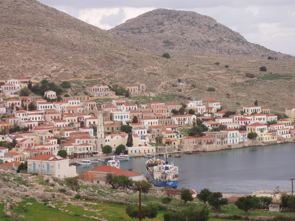 Villa Amalia Chalki Town Exterior photo