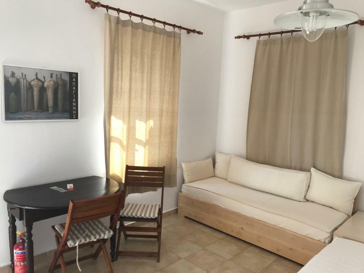 Villa Amalia Chalki Town Exterior photo